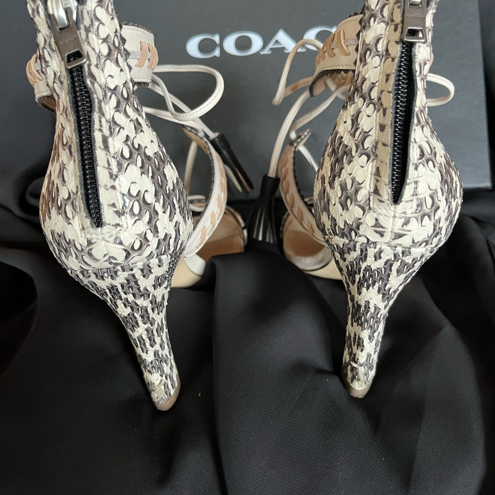 Coach Sandals - Picture 4 of 8